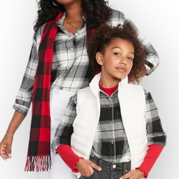 Maternity Black Buffalo Plaid Long Sleeve Boyfriend Shirt. NWT - Picture 3 of 4